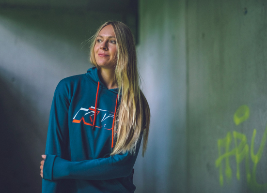 Hoodies, Sweats und Sweatjacken